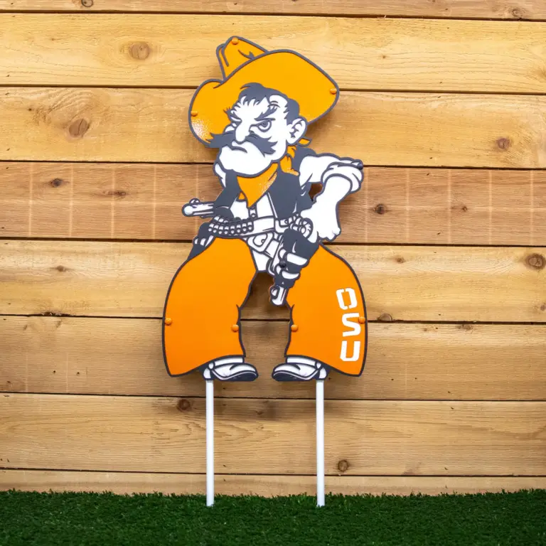 3 color pete with stakes