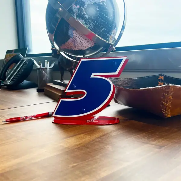 Kyle Larson #5 Desktopper - Gameday Ironworks Kyle larson #5 desktopper
