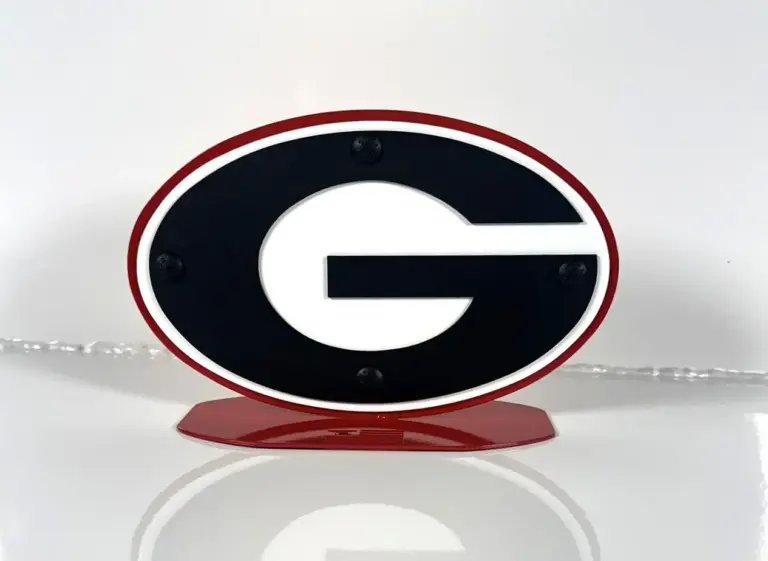 Logo g topper